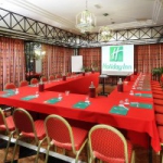 Holiday Inn: hotel con sale congressi e parcheggio coperto a Rimini